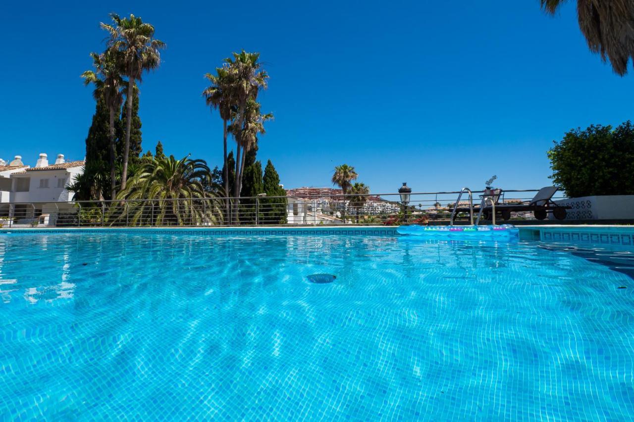 Villa Rosa Luxury Private Large Villa To Rent マニルバ エクステリア 写真