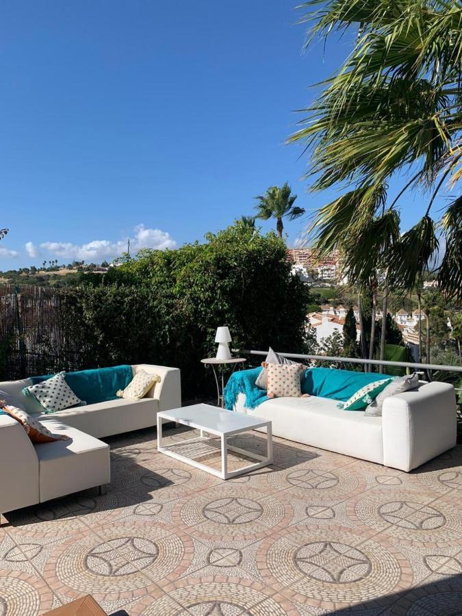 Villa Rosa Luxury Private Large Villa To Rent マニルバ エクステリア 写真